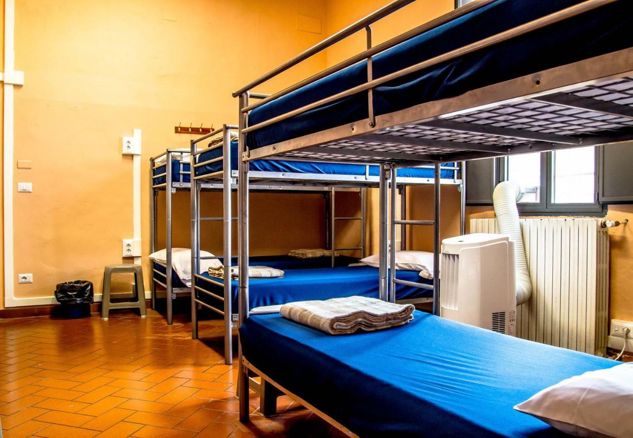 Eenpersoonsbed in Vrouwenslaapzaal
